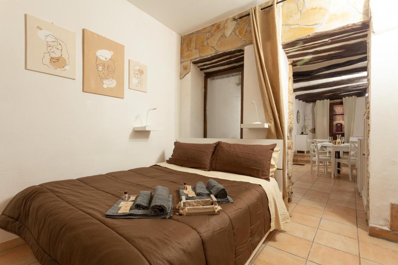 Centro Storico CagliariCasa Tipica Sarda Apartment Luaran gambar
