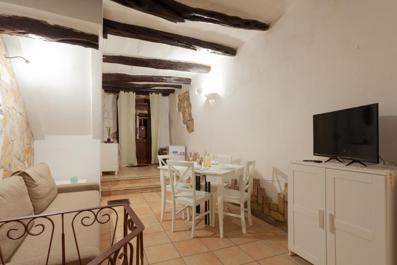 Centro Storico CagliariCasa Tipica Sarda Apartment Luaran gambar