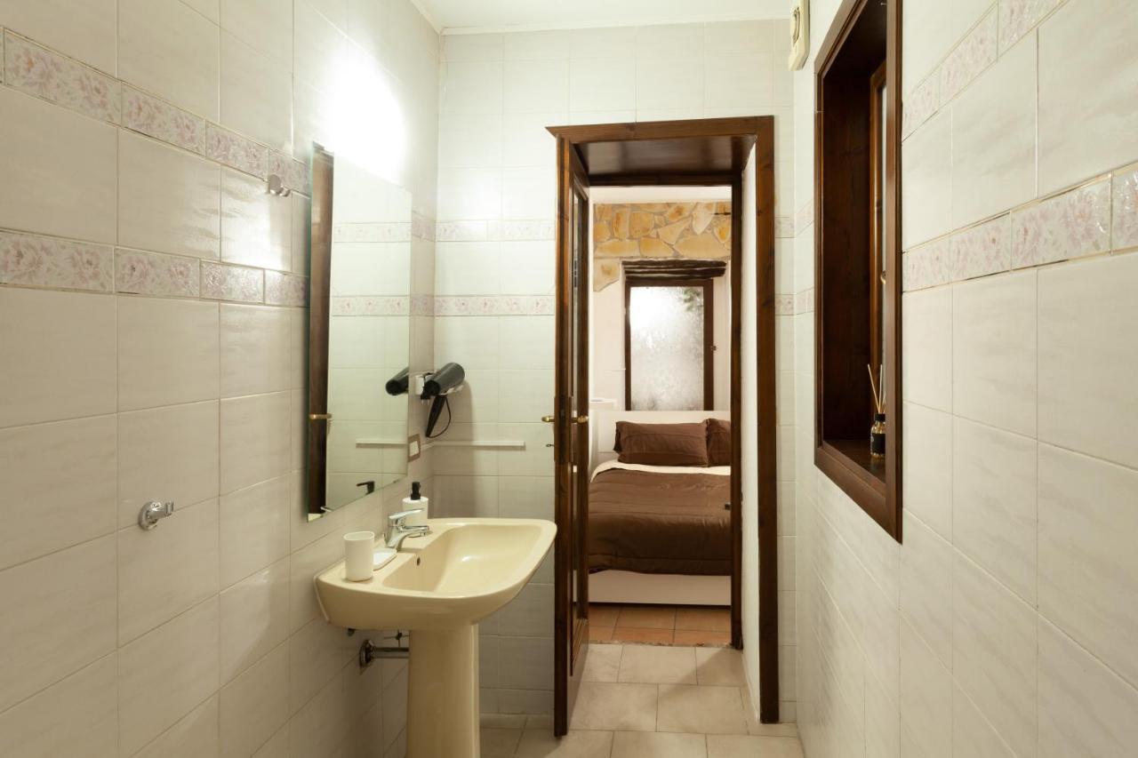 Centro Storico CagliariCasa Tipica Sarda Apartment Luaran gambar